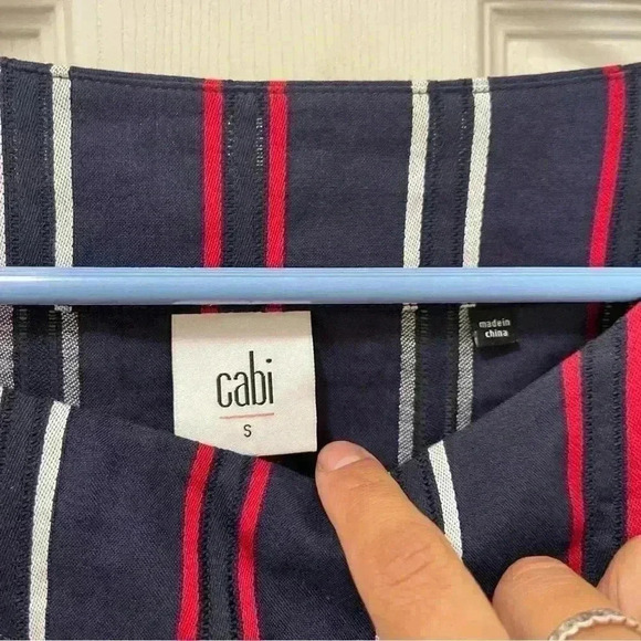 Cabi 5516 Red White Blue Flag Blouse Size Small - Picture 2 of 6